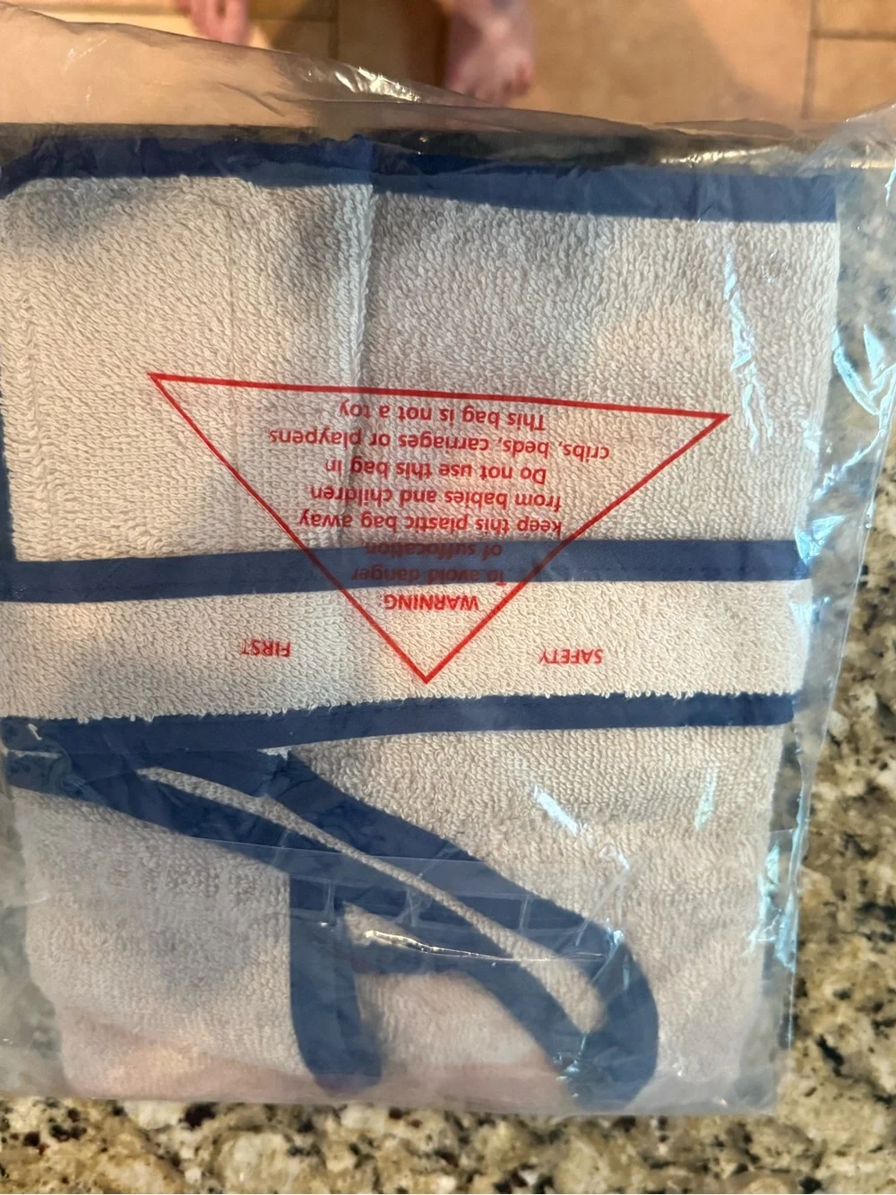 NEW Wearable Pet towel Robe Company Terry Cloth Cotton Pockets Velcro